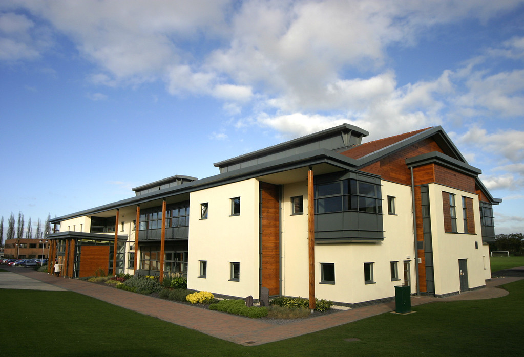 Library – external 6_35729_Campus